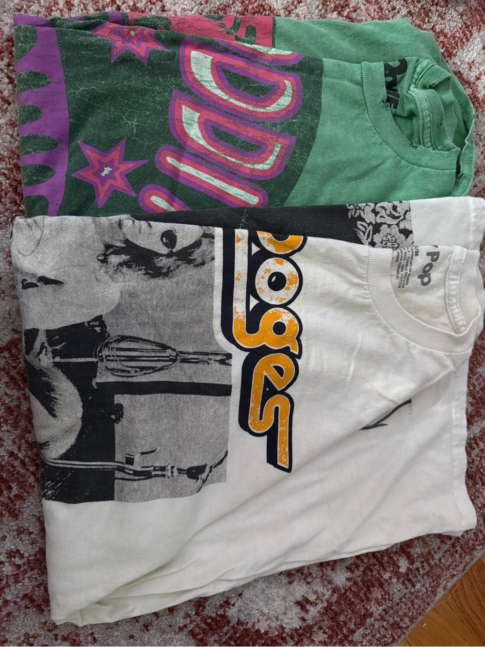 Medium graphic tees